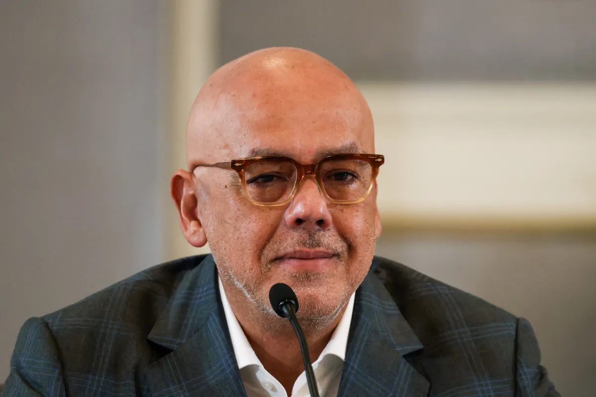 Por qué ahora EEUU decidió levantar sanciones contra Jorge Rodríguez, hermano de la actual presidenta interina de Venezuela, pese a que Maduro y Cilia Flores enfrentan nuevos cargos por tortura