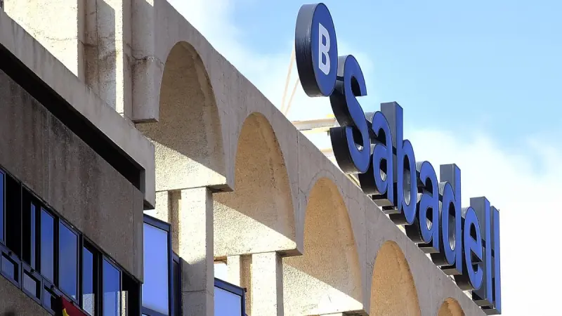 Francés BPCE adquiere una participación del 7% en Sabadell