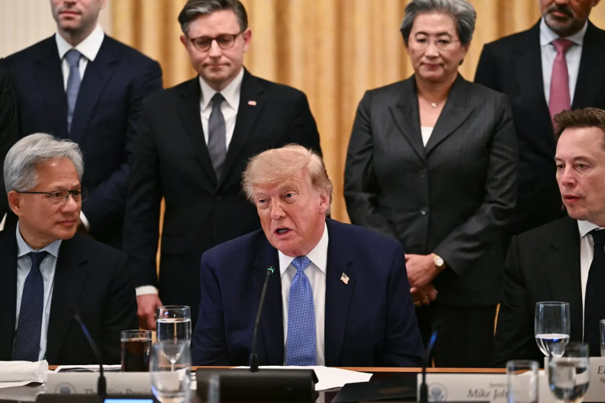 Trump tendrá que declarar bajo juramento en demanda de 10,000 mdd contra la BBC; jueza fija fecha límite