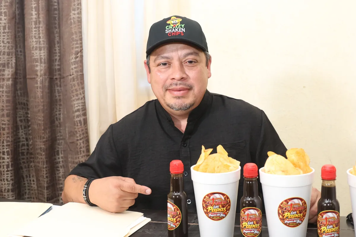 Tras conquistar las gradas de Hermosillo con sus papas en vaso, Crujisalsa dejará el Estadio Fernando Valenzuela y prepara una nueva etapa cerca de la afición beisbolera