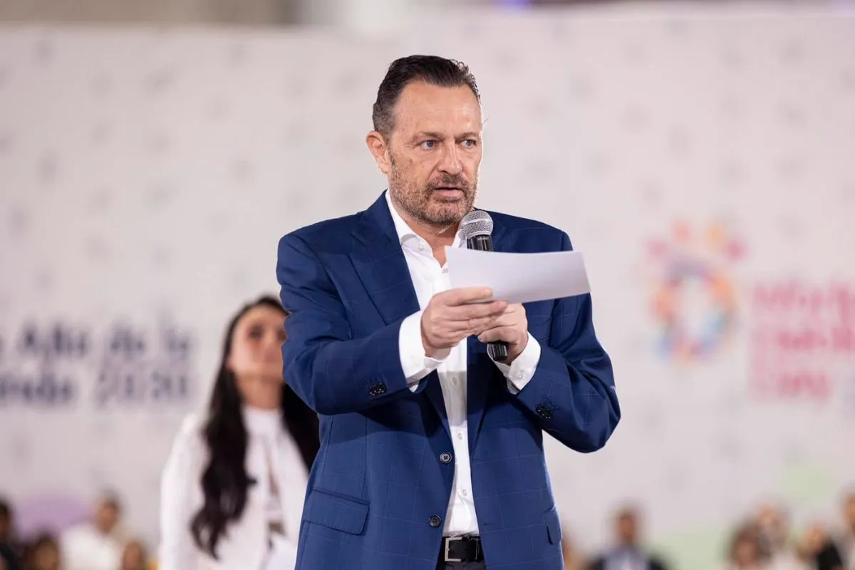 Kuri afirma que el futuro se escribe con F