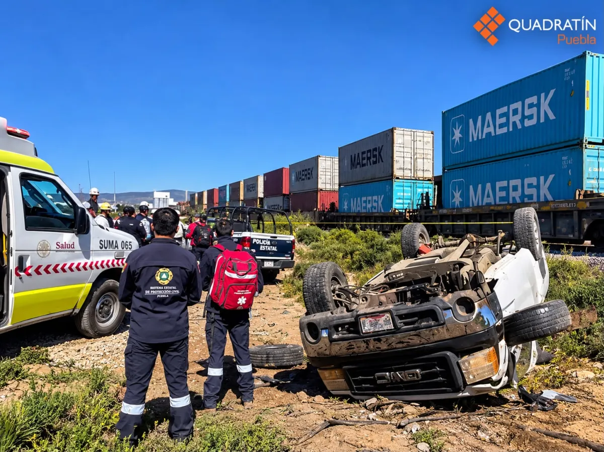 Tren embiste camioneta en Esperanza; reportan un muerto y 7 heridos