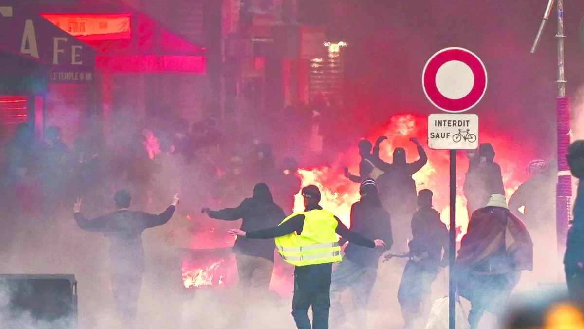 Protestas en Francia derivan en disturbios