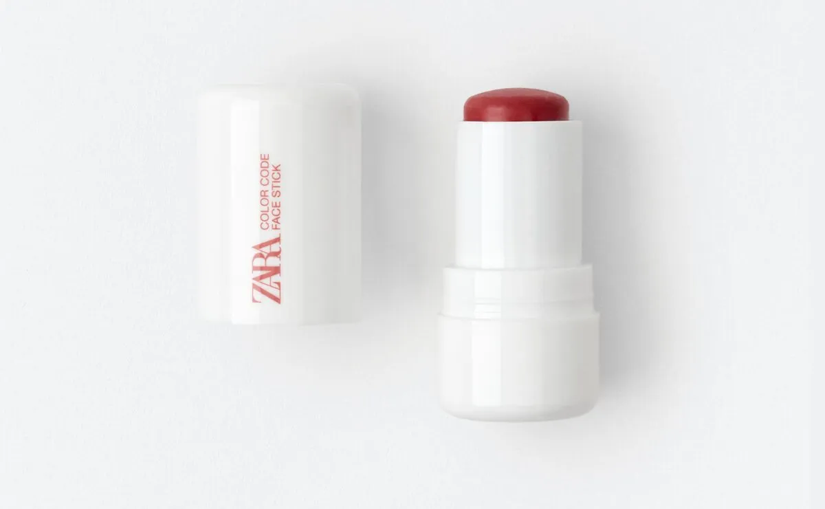Este stick de Zara puede convertirse en tu favorito para conseguir unas mejillas luminosas