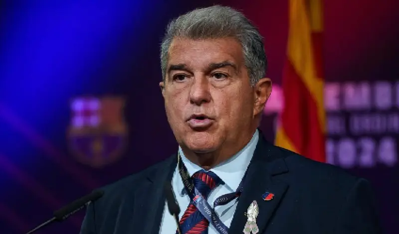 El sueño italiano de Joan Lapota tiene dos nombres propios: Cesc y Lautaro