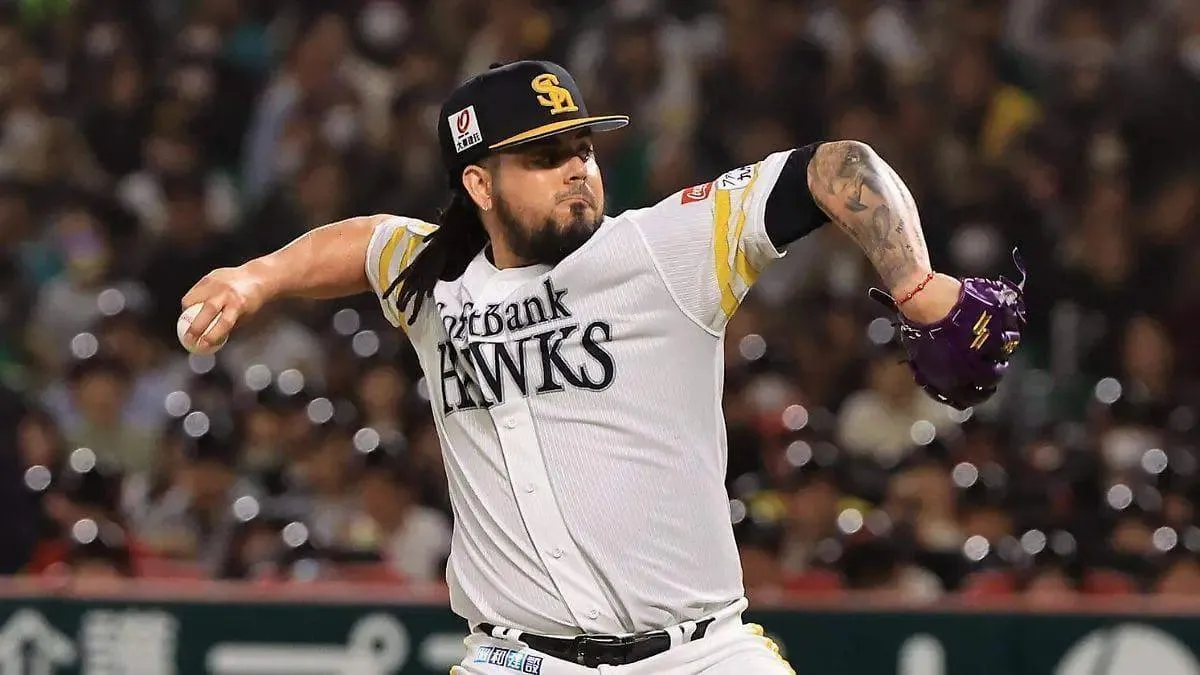 Roberto Osuna vuelve a conquistar Japón; se corona con los SoftBank Hawks