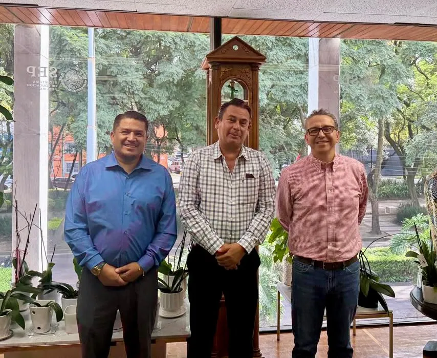 Gestiona Igife recursos federales para escuelas de Guerrero