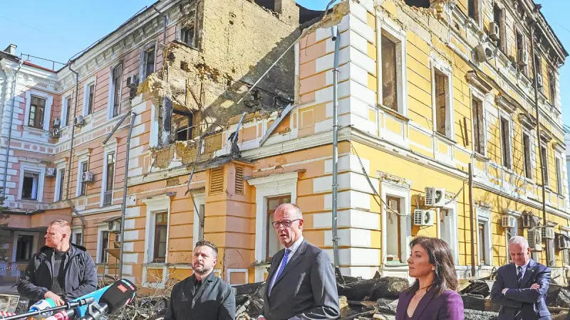 El canciller alemán viaja a Kiev pese a amenazas de Putin