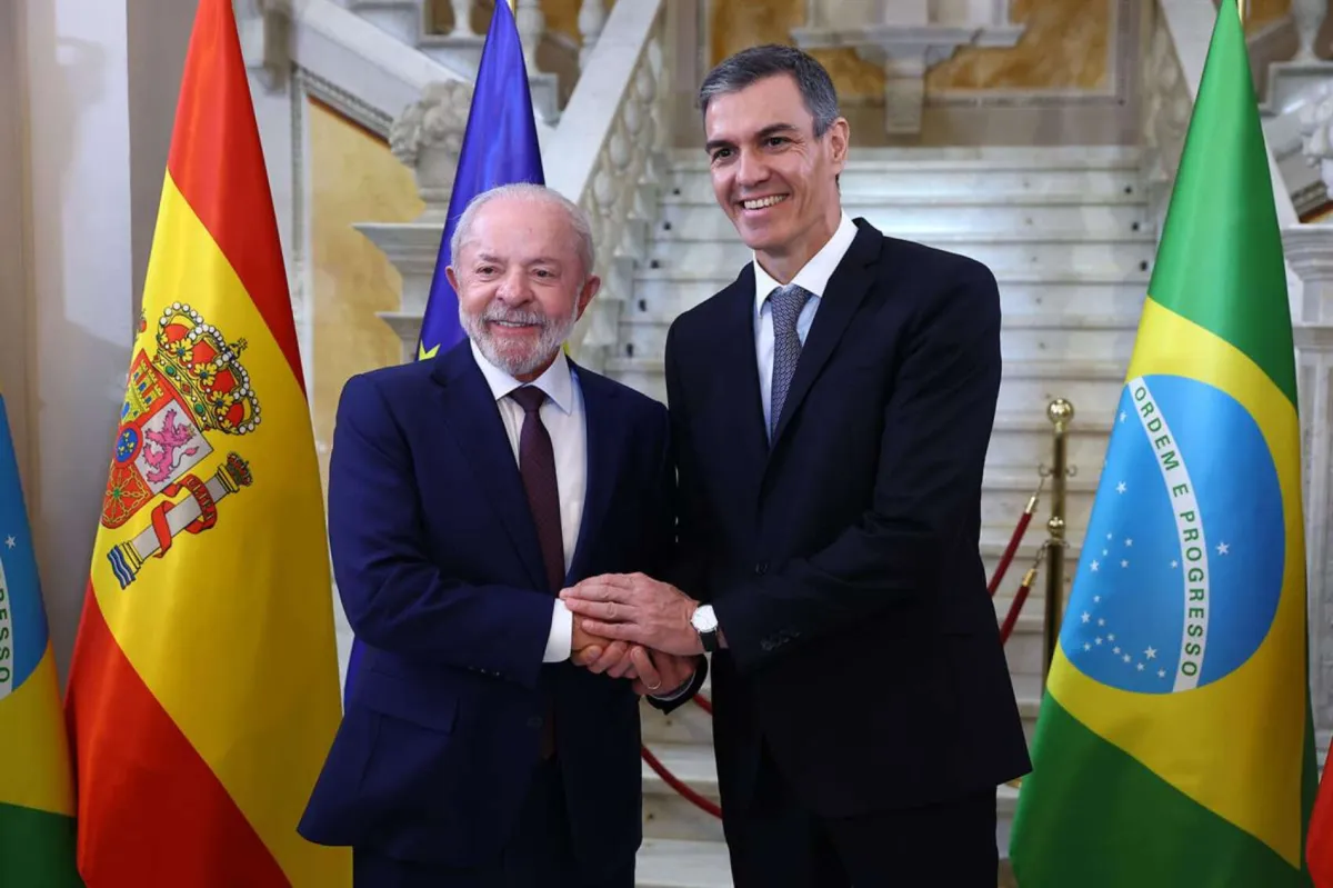 Sánchez mira a las elecciones del 29-N tras la victoria de Lula: "Lo que ha pasado en Brasil, pasará en España"