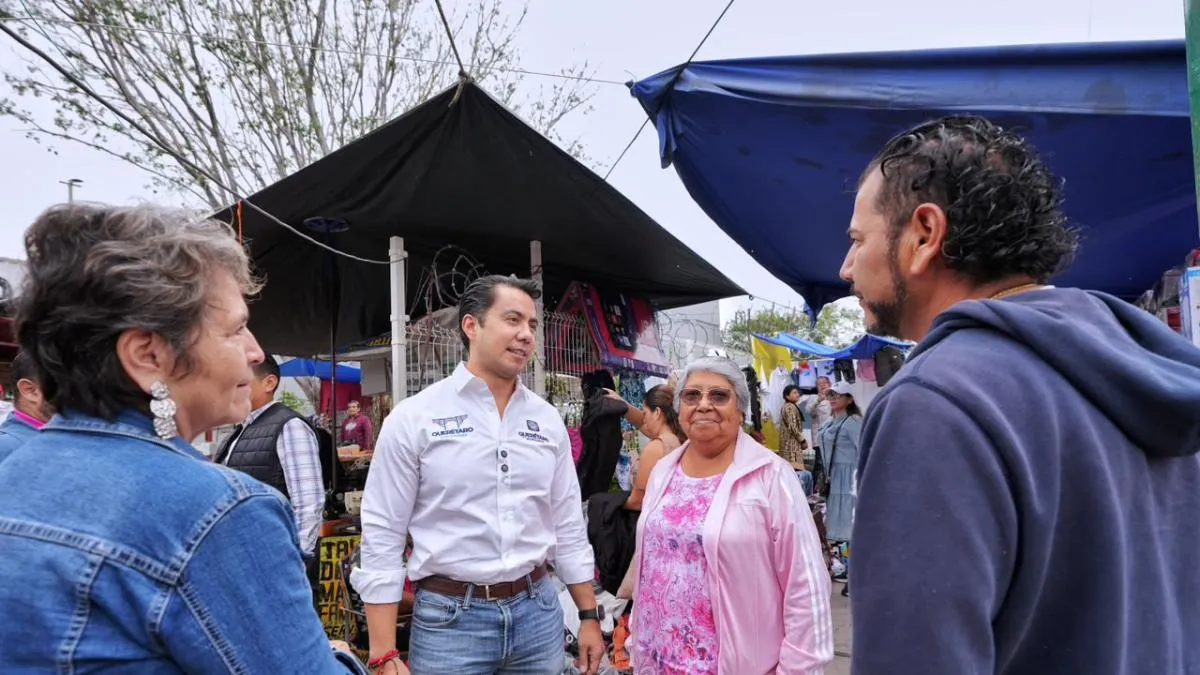 Promueve Felipe Macías economía local en los mercados municipales