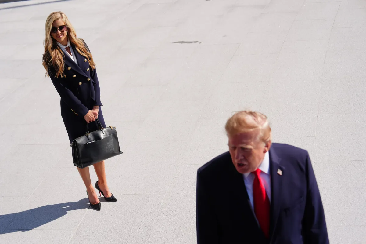 Trump despide a su nueva portavoz en menos de una semana