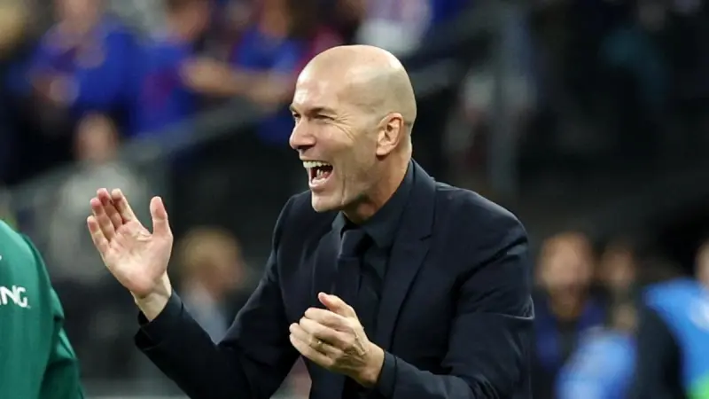 VIDEOS: Zidane regala par de lujos en partido de Francia