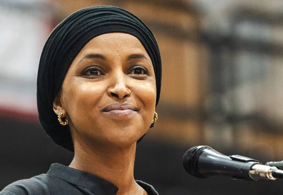 Rechaza Ilhan Omar cargos e impulsa colecta por investigación