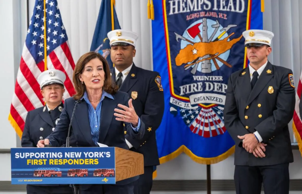 Firma Hochul leyes para proteger a víctimas de violencia y explotación