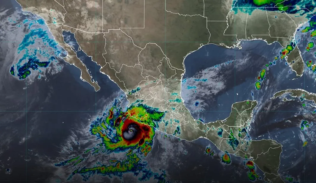 ¡Alerta! Huracán Simón alcanza categoría 4; estos son los estados bajo amenaza