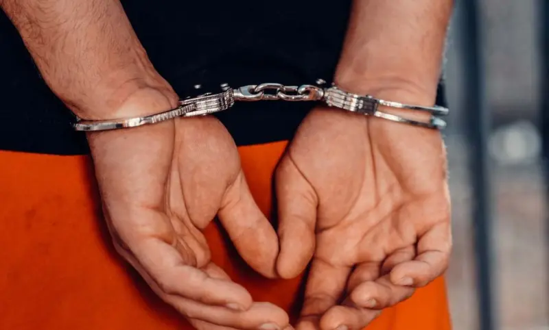 Condena EU a exfuncionario sirio por tortura y fraude migratorio