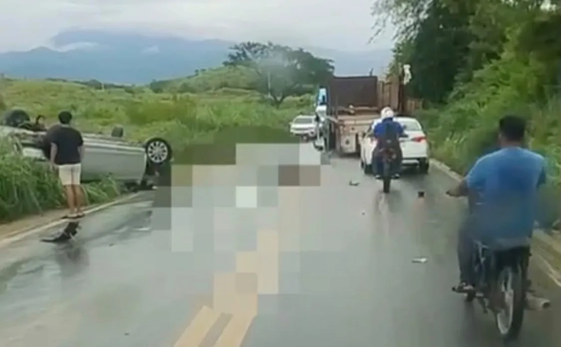 Muere una de los 3 lesionados en fuerte choque en Petatlán