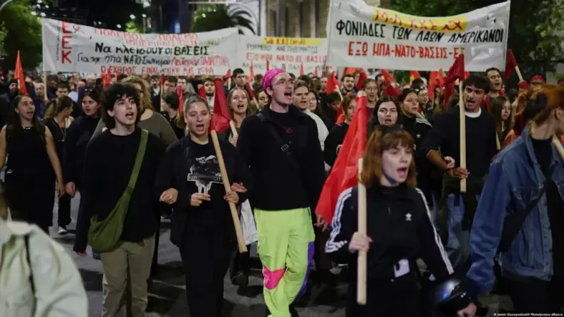 Más de 2 mil personas protestan en Atenas contra visita de Marco Rubio