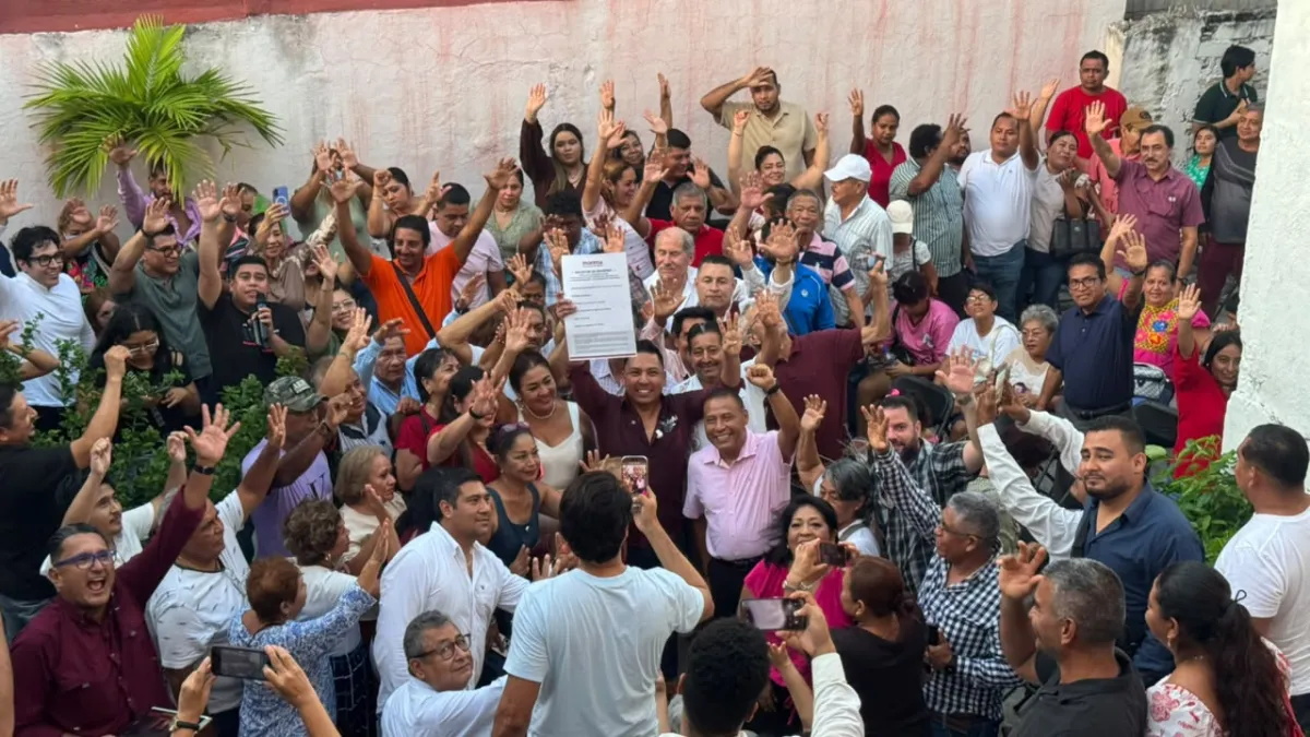 Se registra Yoshio Ávila en Morena para coordinador de la 4T en Acapulco y promete defender la soberanía y a Beatriz Mojica