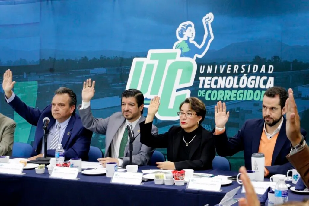 Amplía UTC su oferta académica