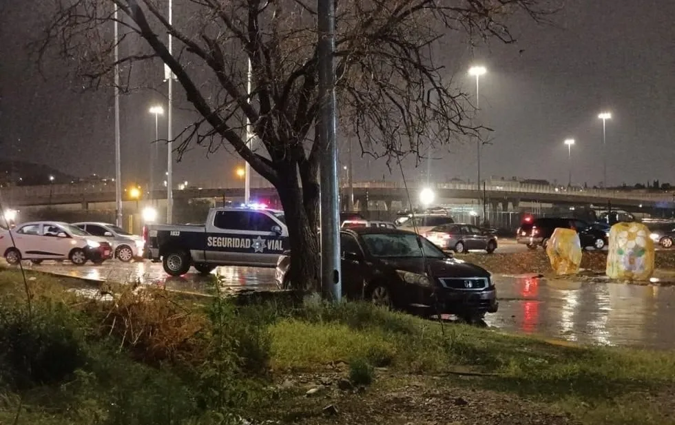 Atendieron policías más de 200 servicios de auxilio por lluvias y granizo