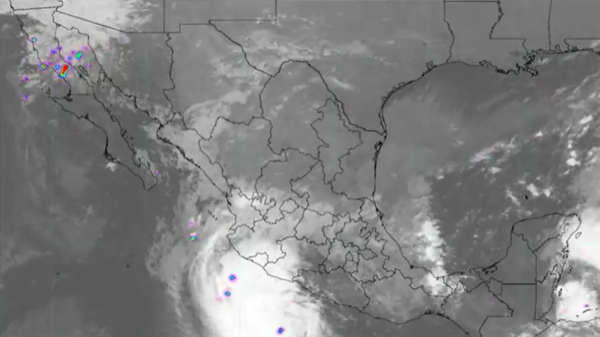 Cierran puertos de Oaxaca y Michoacán por el huracán ‘Trudy’