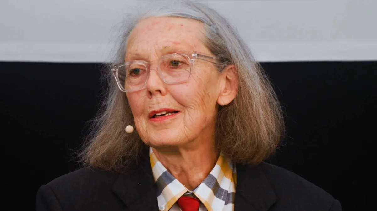 La escritora canadiense Anne Carson gana el Premio Nobel de Literatura 2026