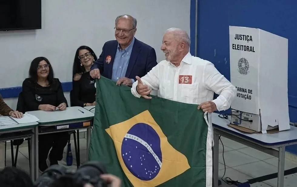 Arroja conteo apretado resultado entre Lula y Bolsonaro