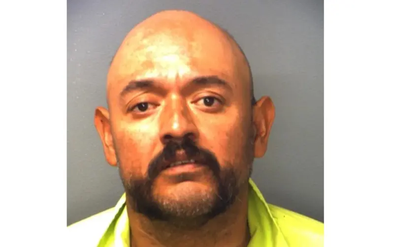 Detienen a hombre por incumplir registro como agresor sexual