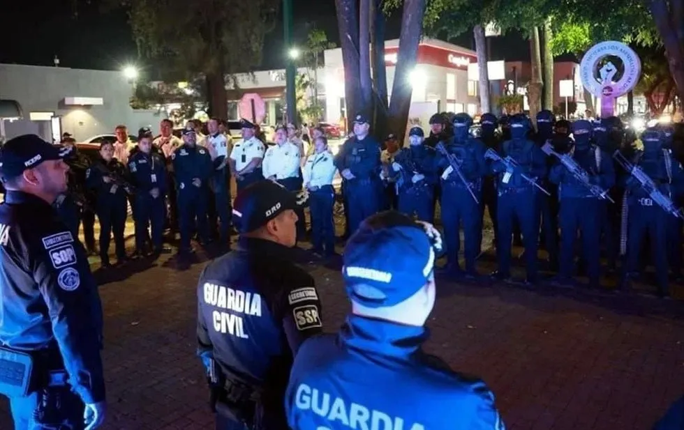 Envía Michoacán a policías a Uruapan; Quiroz acusa atropellos