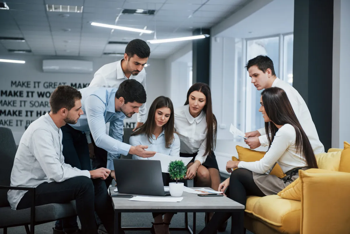 ¿Por qué las mujeres temen más equivocarse cuando trabajan con hombres?