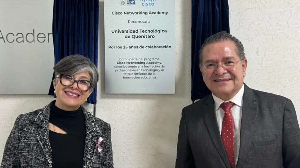 Fortalecen UTEQ y Cisco la formación tecnológica de 12 mil estudiantes