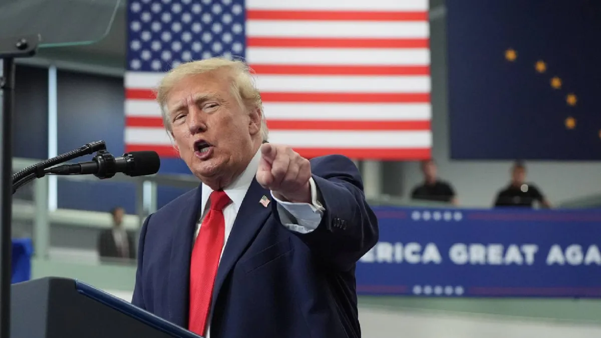 Trump acusa sin pruebas a la gobernadora de Arizona de recibir sobornos de cárteles