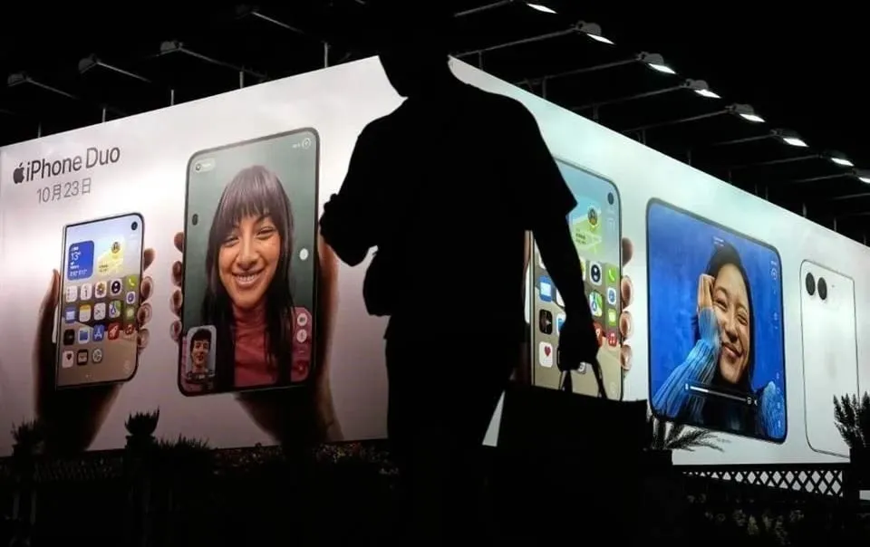 Retrasa Apple fechas de entrega del iPhone Duo