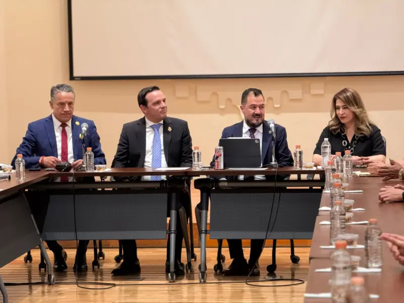 UG mantiene acompañamiento a estudiantes y familias