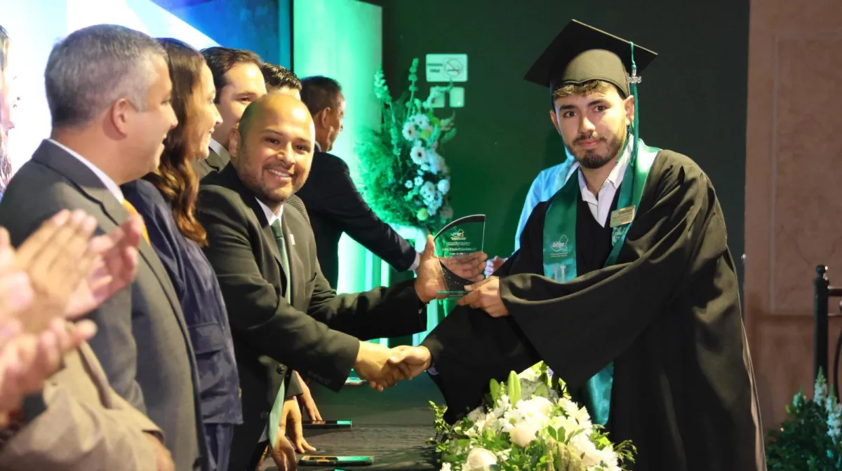 UTNC gradúa a 391 nuevos Técnicos Superiores Universitarios para impulsar el desarrollo regional