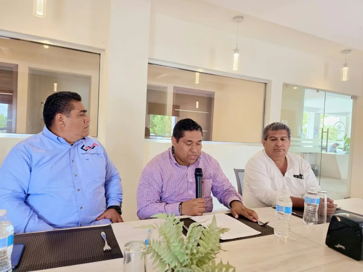 Atentan contra dirigente de transportistas en Tuxpan