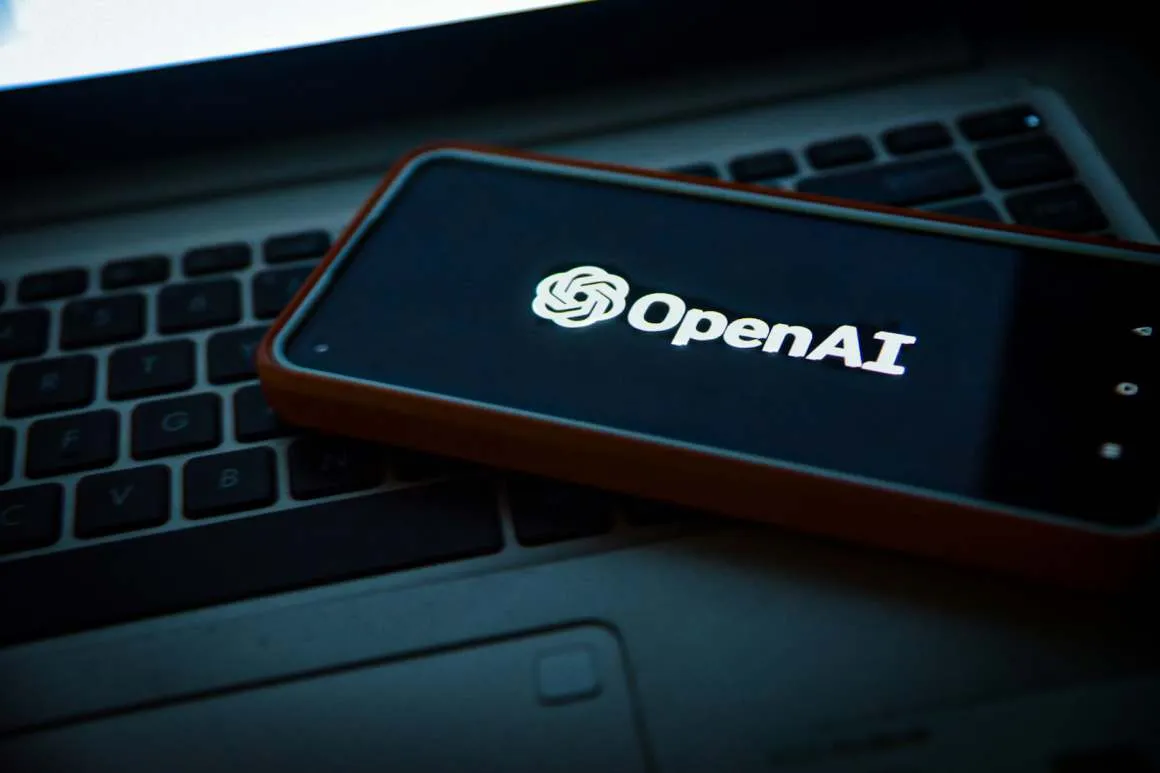 Revelan vínculos saudíes de exingeniero de OpenAI acusado de espionaje