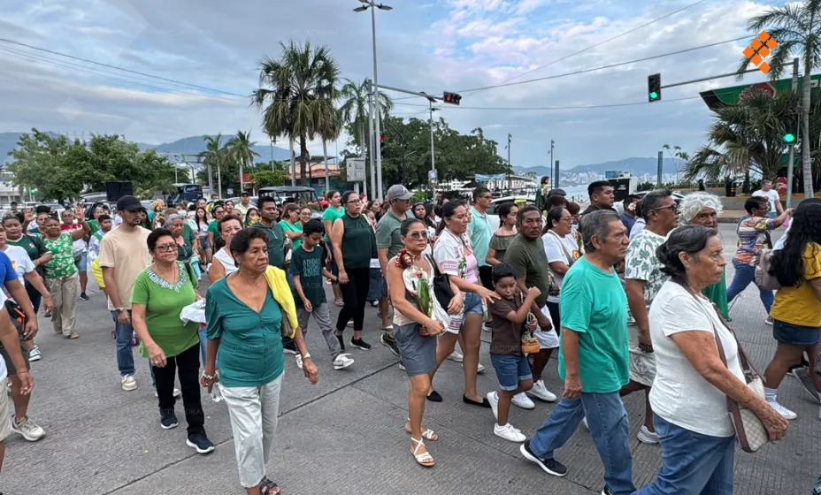 Marchan devotos de San Judas por víctimas de Otis y la paz en Acapulco