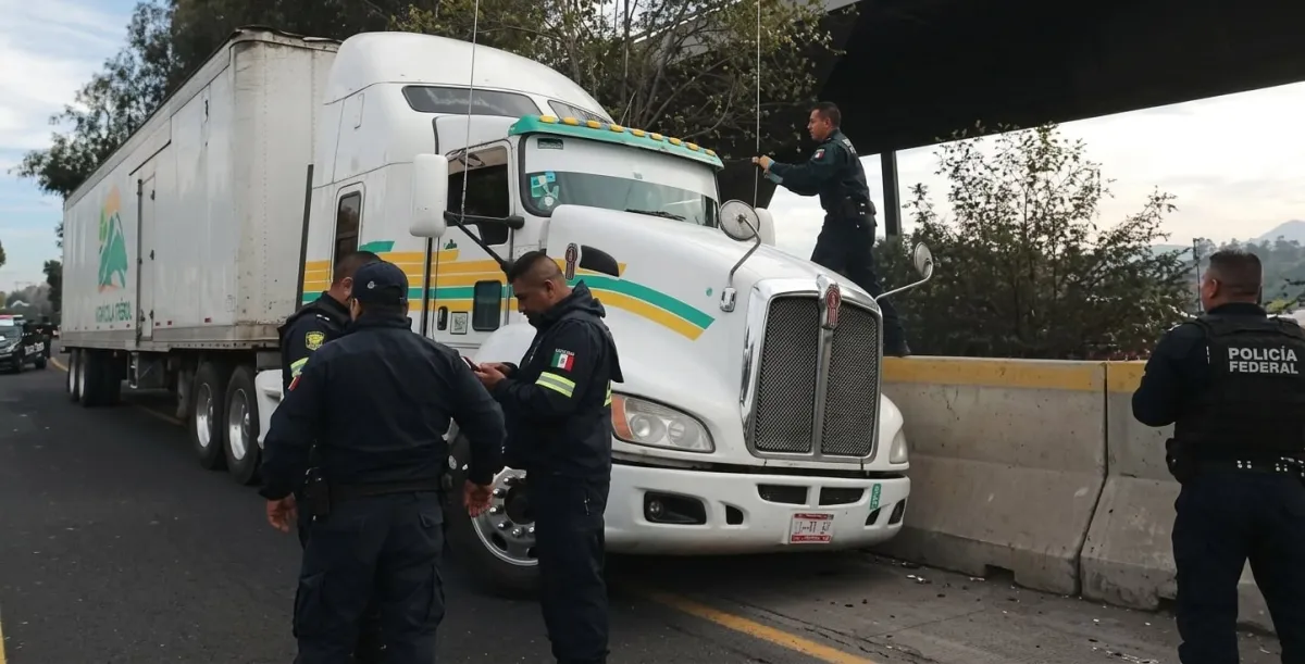 Se suman 120 transportistas de Sonora a paro nacional