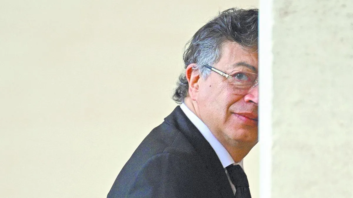 Fiscalía de Colombia investiga si Petro otorgó 40 contratos a mujeres a cambio de favores sexuales