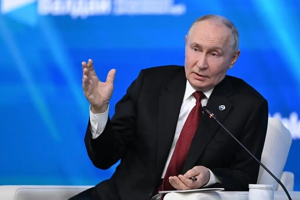 Trump le entrega victorias a Putin, quien a cambio ofrece más guerra