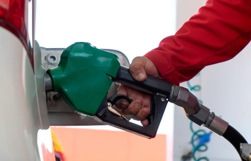 Recorta Gobierno federal subsidio a combustibles