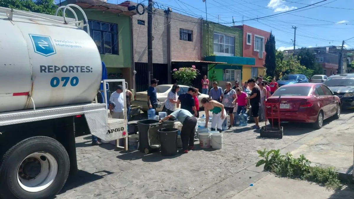 Guadalajara distribuye 2.2 millones de litros de agua en 74 colonias